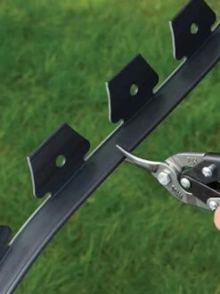 EasyFlex™ No Dig Edging, 50' -Garden Supplies Sales 2024 8592452 002V 3 4